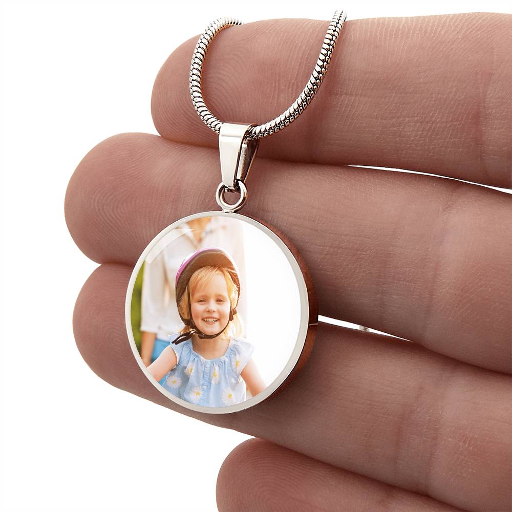 Timeless & Personal, Quality CIRCLE Necklace - engravable with photo.