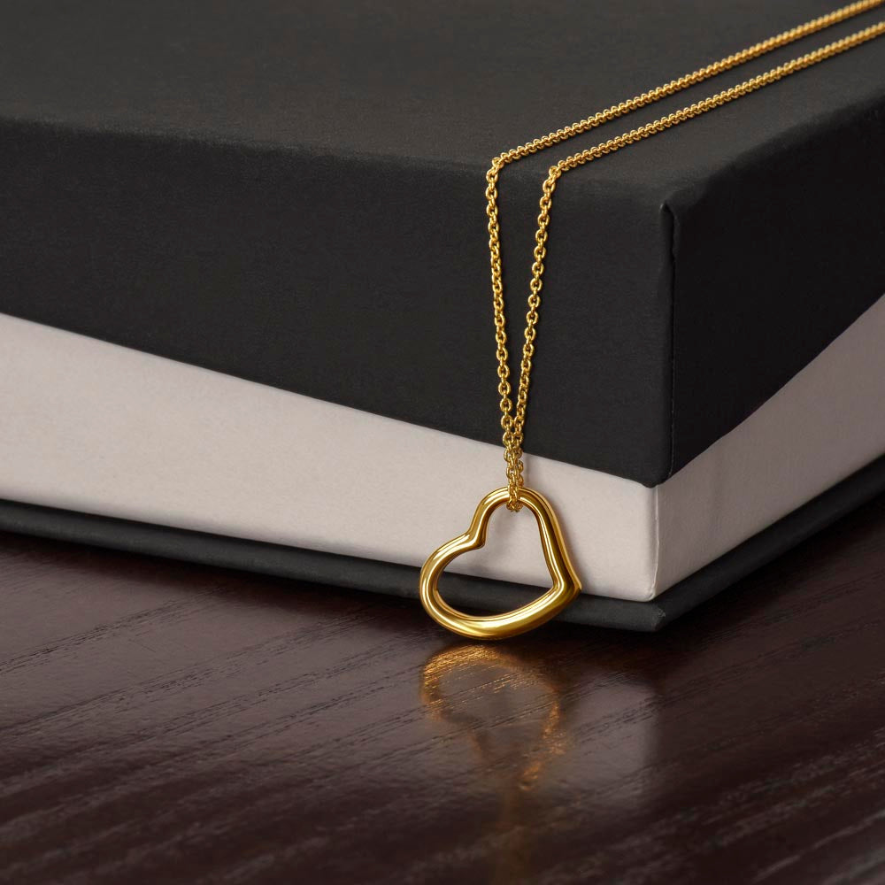 Gorgeous Heart Necklace, exquisite and gorgeous, she will love this!